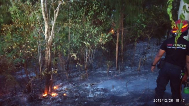 Kebakaran Melanda Kawasan Hutan Kusu-Kusu Sereh