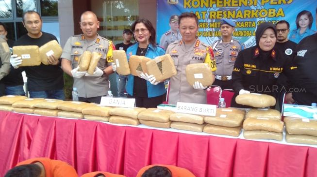 Bawa Ganja Ratusan Kilogram dari Aceh, Empat Pengedar Dibekuk di Jaksel