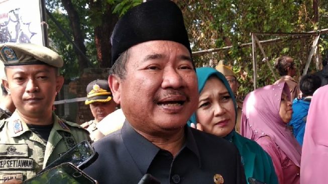 Dikepung Mahasiswa, Bupati Garut Tolak Kenaikan BBM: Ini Memberatkan Rakyat!