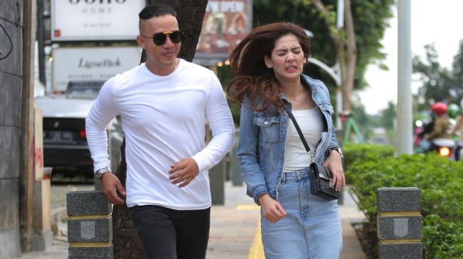 Ruri Repvblik syuting video klip lagu "Cinta Ini Kita Yang Punya". [dokumentasi pribadi]