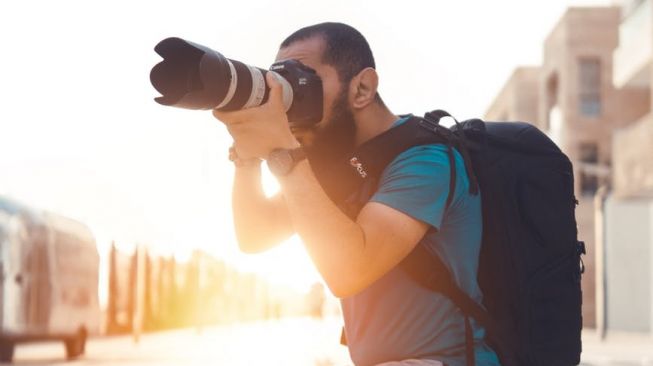 Ilustrasi fotografer. (Pexels/Hassan OUAJBIR)