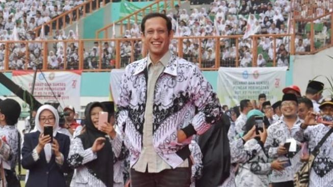 Lapor Mas Nadiem, Sekolah di 19 Provinsi Belum Dapat Kuota Internet Gratis