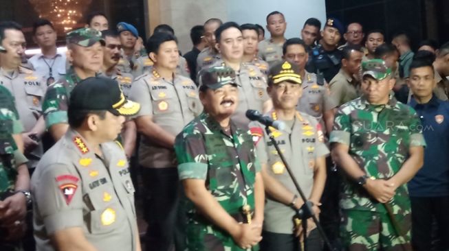 Pantau Perayaan Tahun Baru, Panglima TNI Minta Aparat Bekerja Sesuai SOP