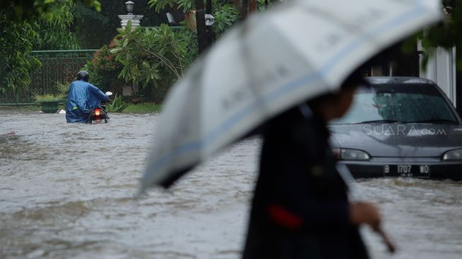 Banjir Jakarta Makan Korban, Sutarno Tewas karena Terkunci di Rumah