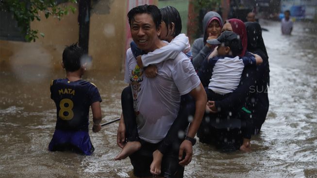 Jabodetabek Banjir, Waspada Sederet Penyakit Ini Pascabanjir!