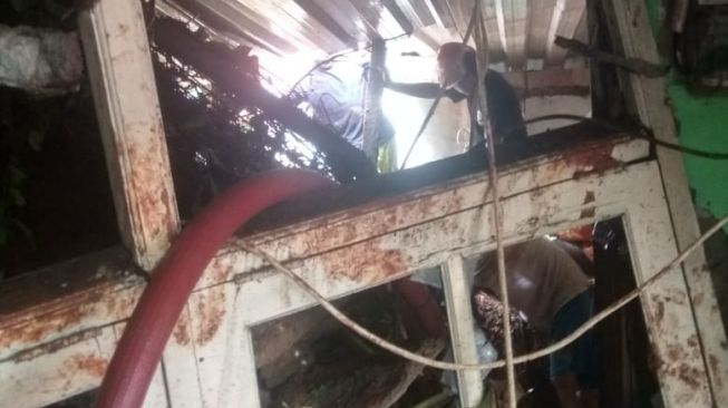3 Warga Depok Tewas Tertimbun Longsor Saat Tidur, 4 Lainnya Alami Luka