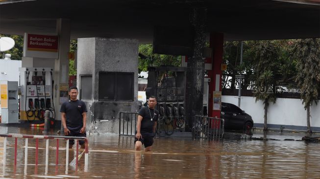 SPBU Shell Terbakar saat Banjir, Polisi: Belum Ditemukan Unsur Kelalaian