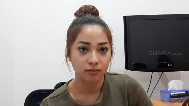 Nikita Willy Berharap Banjir di Jakarta Cepat Selesai