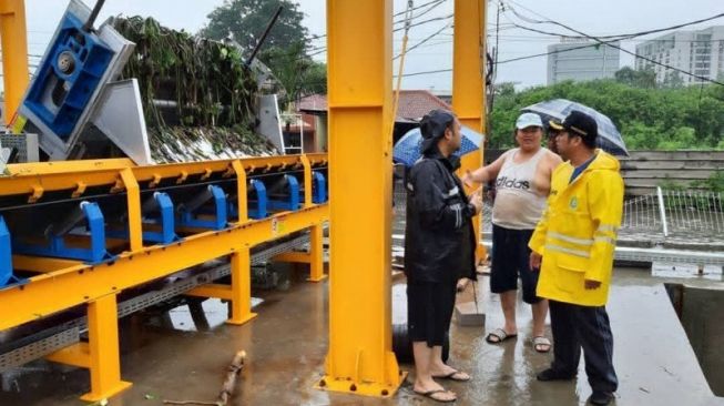 Pintu Air di Jakarta Masih Berstatus Siaga 1, Tapi di Jaksel Sudah Siaga 4