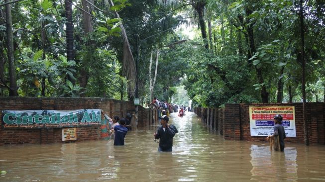 Banjir Menguntungkan Warga