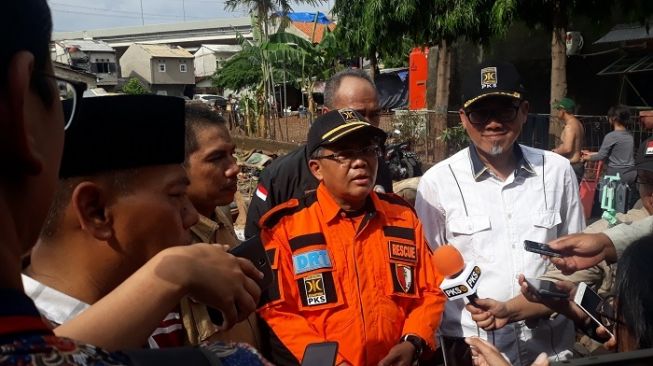 Presiden PKS Sindir Basuki dan Anies: Rakyat Lagi Susah Kok Bertengkar Gitu