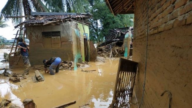 Update Banjir Bandang Lebak, 1.060 Rumah Rusak Berat, Warga Butuh Selimut