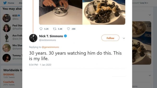 Nick T Simmons ikut mengomentari postingan makan sereal ala Gene Simmons. (twitter.com/nicktsimmons)