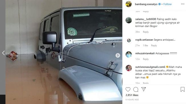 Jeep Wrangler Rubicon milik Bambang Soesatyo di kediaman Kemang, Jakarta Selatan saat banjir Jakarta 2020 [screen shit Instagram @bambangsoesatyo].