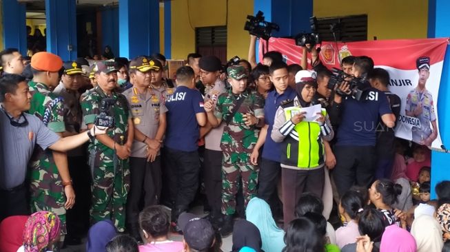 Panglima TNI dan Kapolri Minta Korban Banjir Cepat Lapor jika Butuh Bantuan