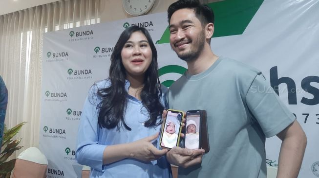 Karena Ini Syahnaz Sadiqah Plih Hari Jumat Melahirkan Anak Kembarnya