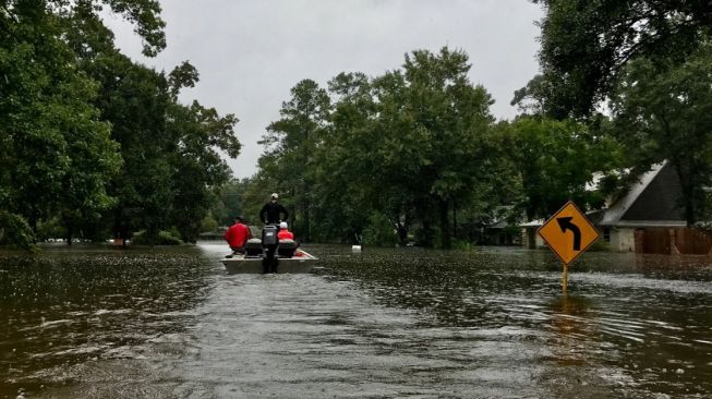 Buka Bisnis Menguntungkan Saat Banjir? Ini 6 Pilihannya