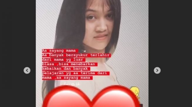 Rizky Febina posting ibu saat masih muda [Rizky Febian/Instagram]