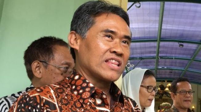 Rilis SE Tanggap Darurat COVID-19, Rektor Panut Bantah UGM Positif Corona