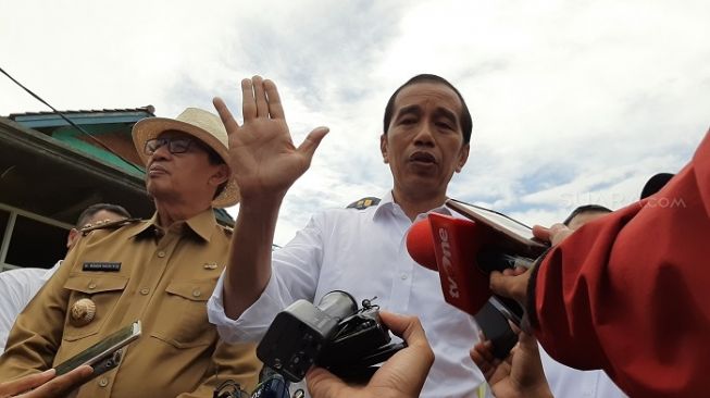 Curhat Jokowi Selalu Dipusingkan Defisit Neraca Perdagangan