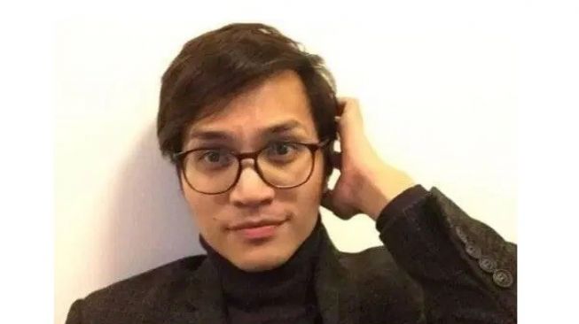 Reynhard sinaga parents picture