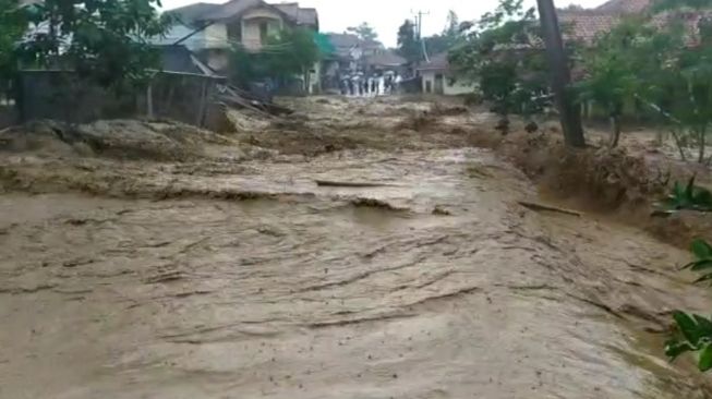 LDP Banten Berikan Layanan Psikososial Kepada Kelompok Rentan Korban Banjir
