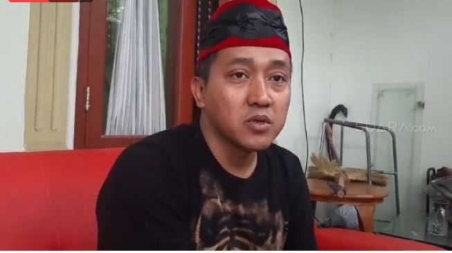 Teddy Buka Suara soal Perhiasan Rp 2 Miliar Lina Jubaedah yang Raib