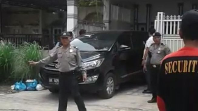 Polisi Datangi Rumah Hakim PN Medan Yang Tewas Dibunuh