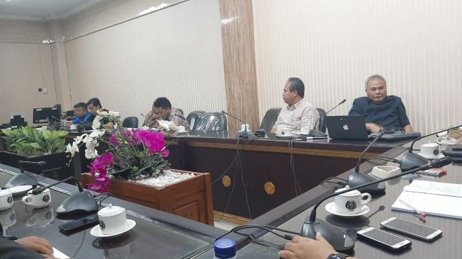 Usai Nasbung Warga untuk Rapat DPRD Jember, Istri Dewan Akan Kirim Makanan