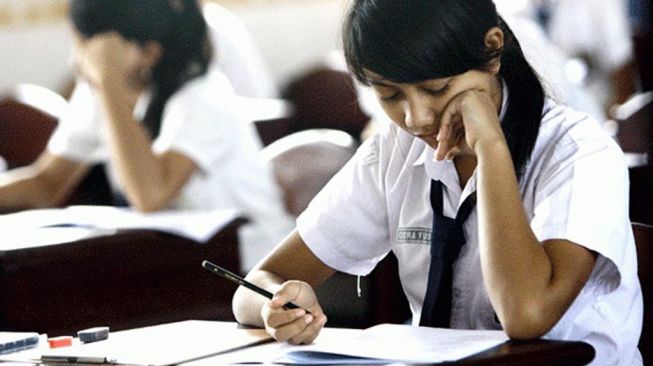 Wabah Corona, Kemendikbud Godok Peraturan Khusus untuk Tunda Ujian Nasional