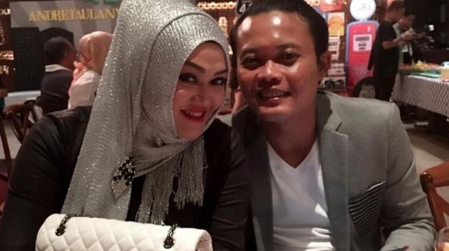 Saat Pemindahan Jenazah, Rizky Lihat Lebam di Bibir Lina Zubaidah