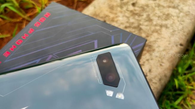 Asus ROG Phone 2. [Suara.com/Tivan Rahmat]