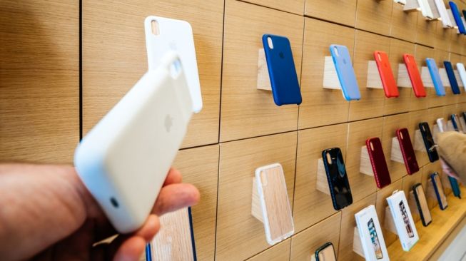 Apple Tawarkan Ganti Smart Casing Baterai iPhone Gratis