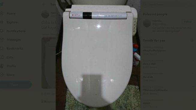 Awas! Penampakan Toilet Duduk Anti Mainstream Ini Bisa Bikin Jantungan