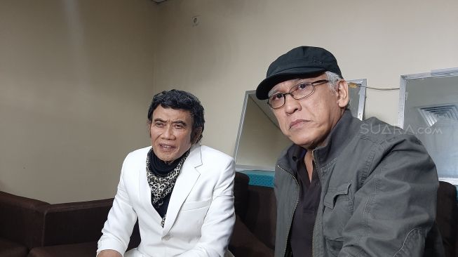 Iwan Fals dan Rhoma Irama di HUT Indosiar [Suara.com/Evi Ariska]