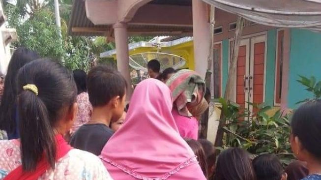 Geger! Perempuan Muda di Pandeglang Bawa Mayat Bayi dalam Bus