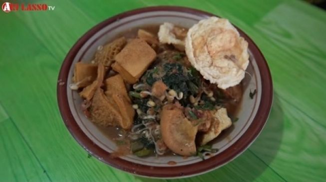 15 Makanan Khas Jawa Timur: Lontong Balap, Rujak Cingur Hingga Rawon