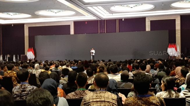 acara tahun baru di hotel jakarta 2019 Jokowi Beri Pesan Khusus ke Sandiaga Uno Hati hati di 