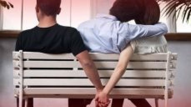 Gegara ML dengan Selingkuhan di Dekatnya, Suami Polisikan Istri