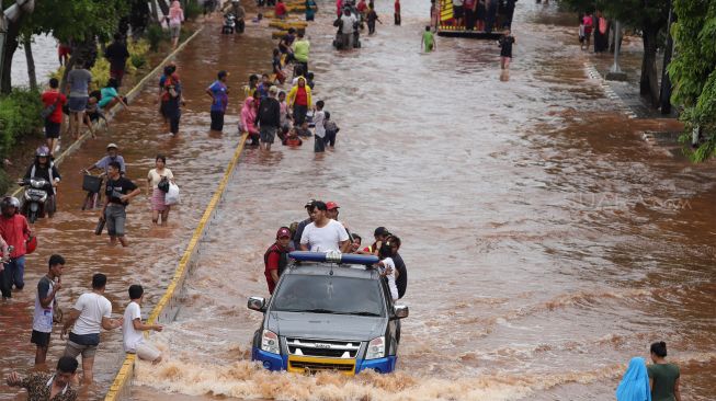 Contoh Teks Berita Banjir Di Jakarta - Terkait Teks