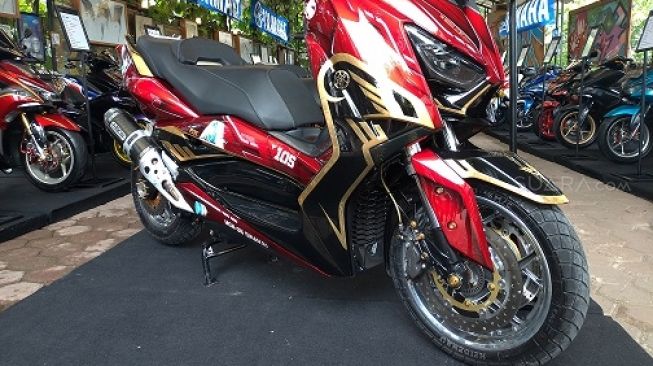 Salah satu tunggangan kontestan di acara CustoMAXI Yamaha [Suara.com/Manuel Jeghesta Nainggolan]..