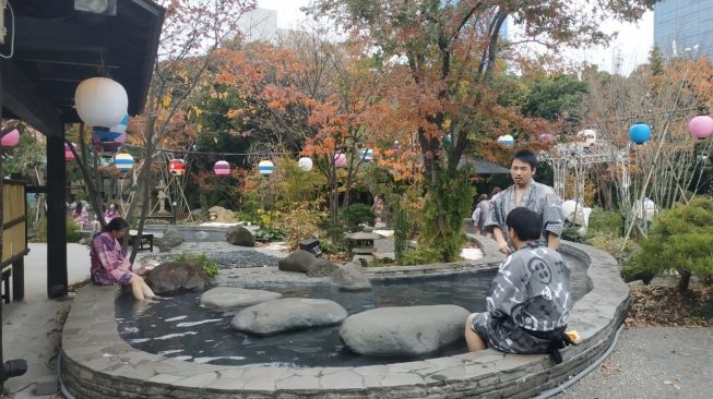 Tak Perlu Malu, Ini Tips Menikmati Fasilitas Berendam 'Onsen' di Jepang