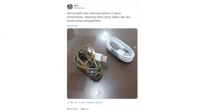 Penampakkan kabel charger setelah digunakan 3 tahun. [Twitter]