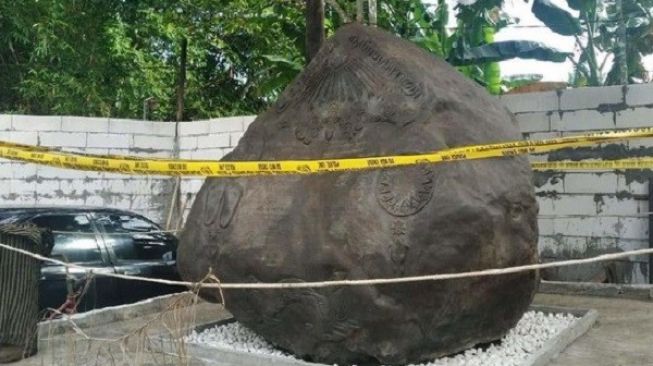 Palsu! Prasasti Keraton Agung Sejagat Dipahat Tiru Gambar di Internet