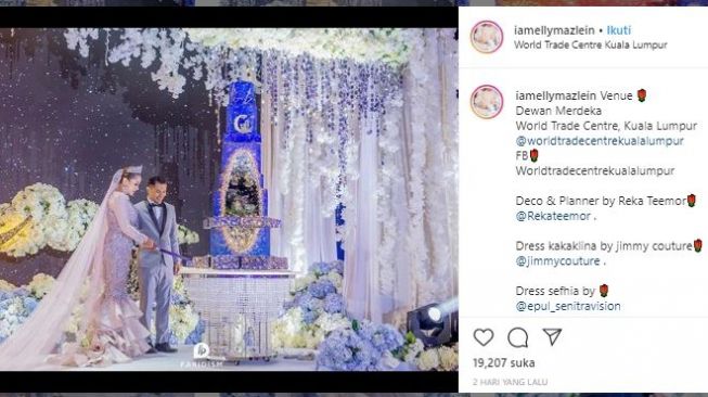 Artis Malaysia nikah dengan guru. (Instagram/@iammellymazlein)