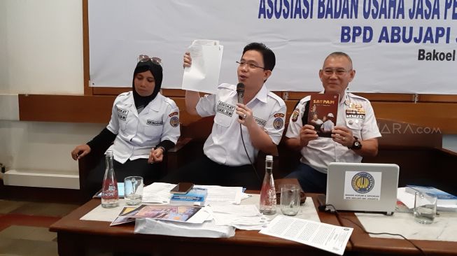 Asosiasi Badan Usaha Jasa Pengamanan Indonesia (ABUJPI) menggelar konfrensi pers terkait tuduhan penghinaan oleh komedian Parto Patrio dan Denny Cagur di acara Opera Van Java edisi 17 Januari 2020. [Herwanto/Suara.com]