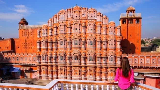 Febby Rastanty Foto bak Putri di Hawa Mahal India, Instagramable Tempatnya