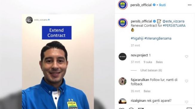 Esteban Viscara bertahan di Persib Bandung. (Instagram/@persib_official).