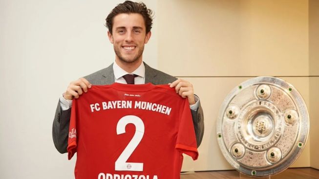 Bayern Munich Resmi Pinjam Alvaro Odriozola dari Real Madrid