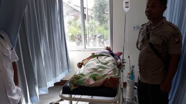 Seorang Pria Coba Bunuh Diri Gorok Leher di Desa Sompak, Landak